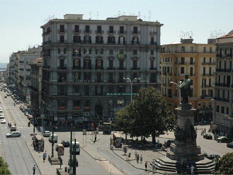 Hotel Nuovo Rebecchino Napoli Esterno foto