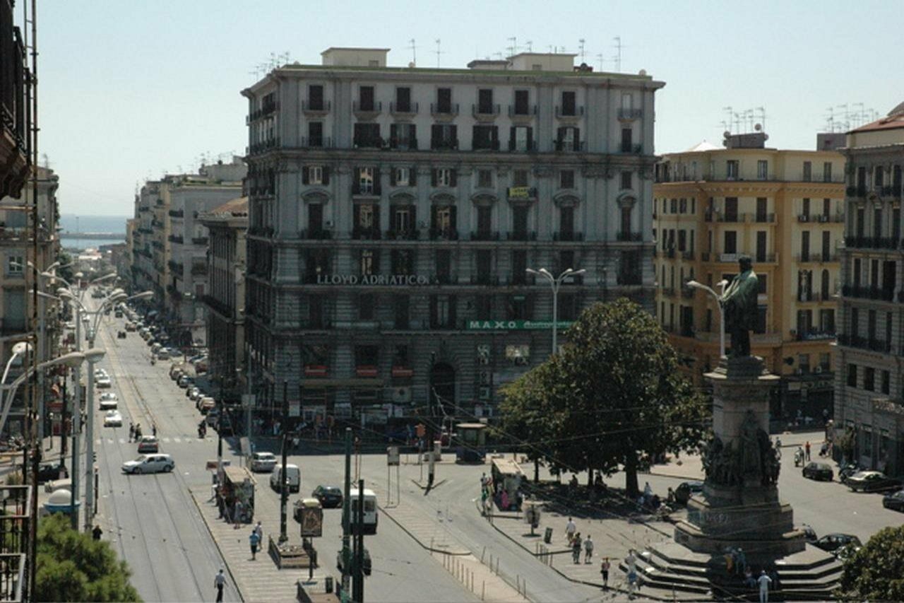 Hotel Nuovo Rebecchino Napoli Esterno foto