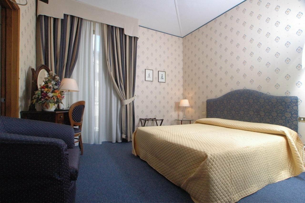 Hotel Nuovo Rebecchino Napoli Esterno foto