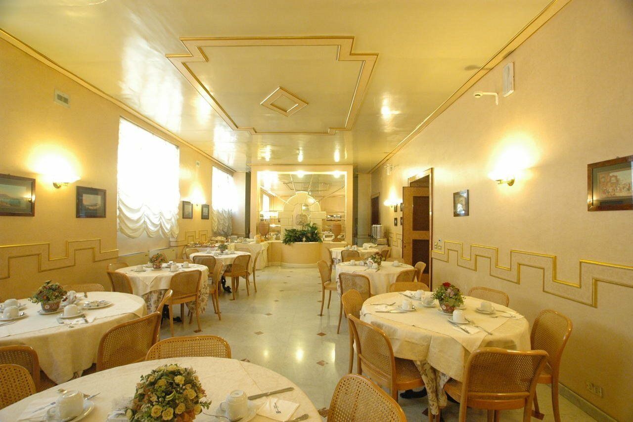 Hotel Nuovo Rebecchino Napoli Esterno foto