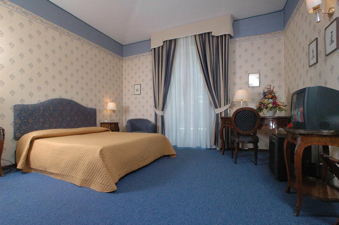 Hotel Nuovo Rebecchino Napoli Esterno foto