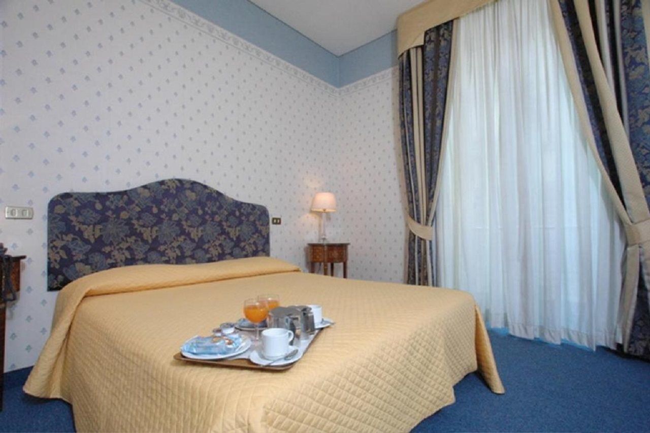 Hotel Nuovo Rebecchino Napoli Esterno foto